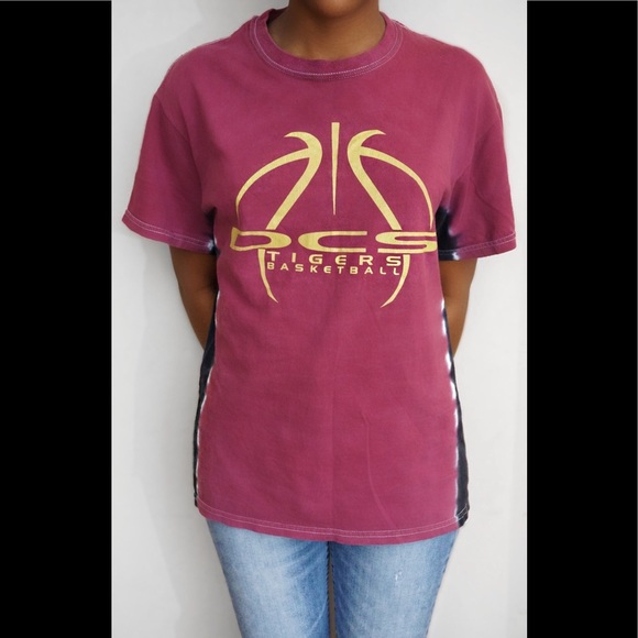 ✨THRIFT STORE TEE✨ - Picture 1 of 3